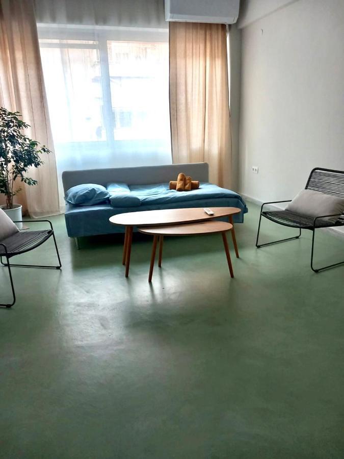 Specious Flat In Thessalonikiアパートホテル エクステリア 写真