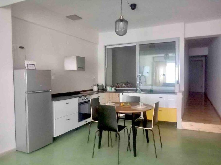 Specious Flat In Thessalonikiアパートホテル エクステリア 写真